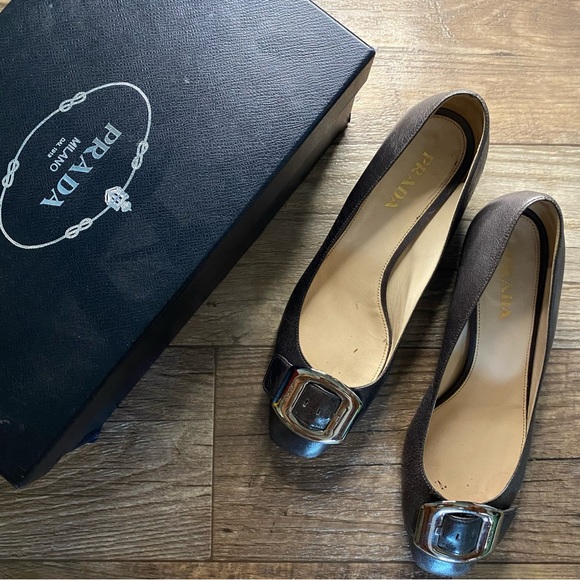 Prada Milano Black Leather Rare Vintage Buckle Block Heel Pumps in